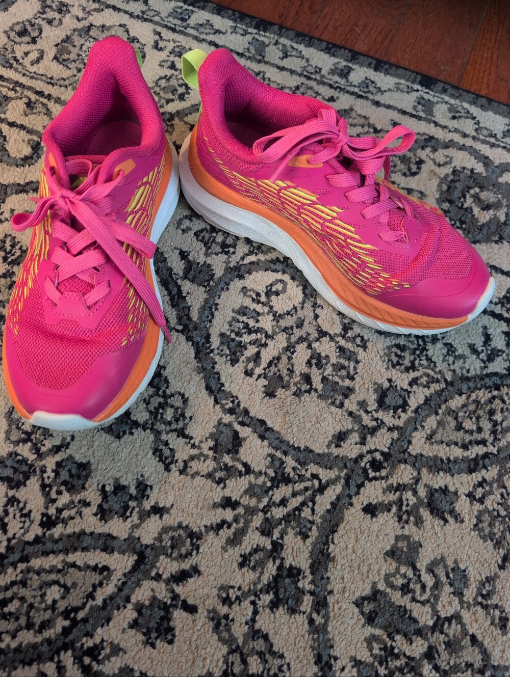 Avia Women's Jumbo Sneaker Woman's Size 6.5